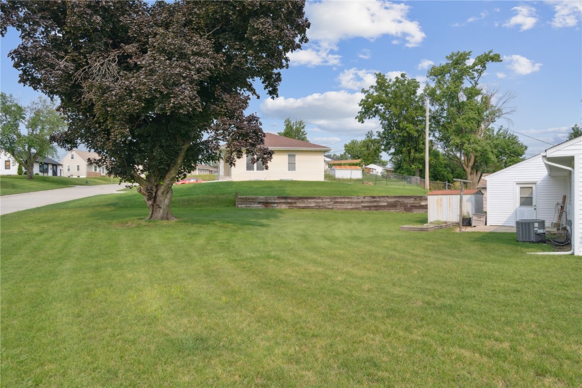 1250 20th Street SW Cedar Rapids IA 52404
