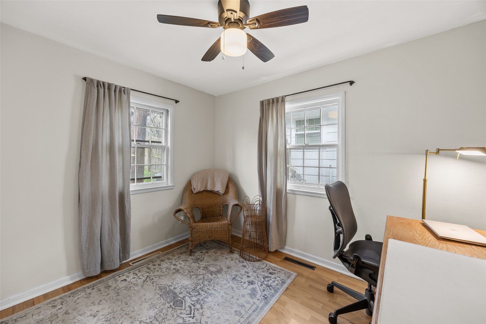 2253 Meadowbrook Drive SE Cedar Rapids IA 52403