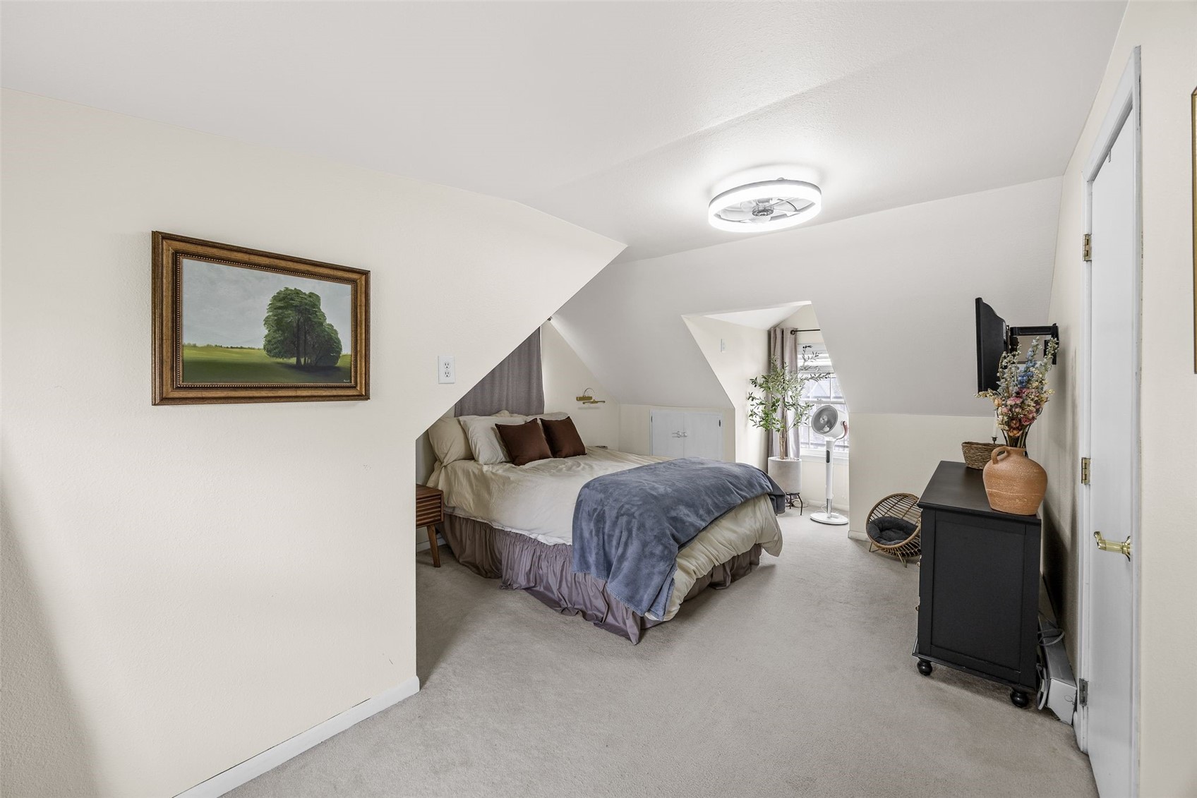 2253 Meadowbrook Drive SE Cedar Rapids IA 52403