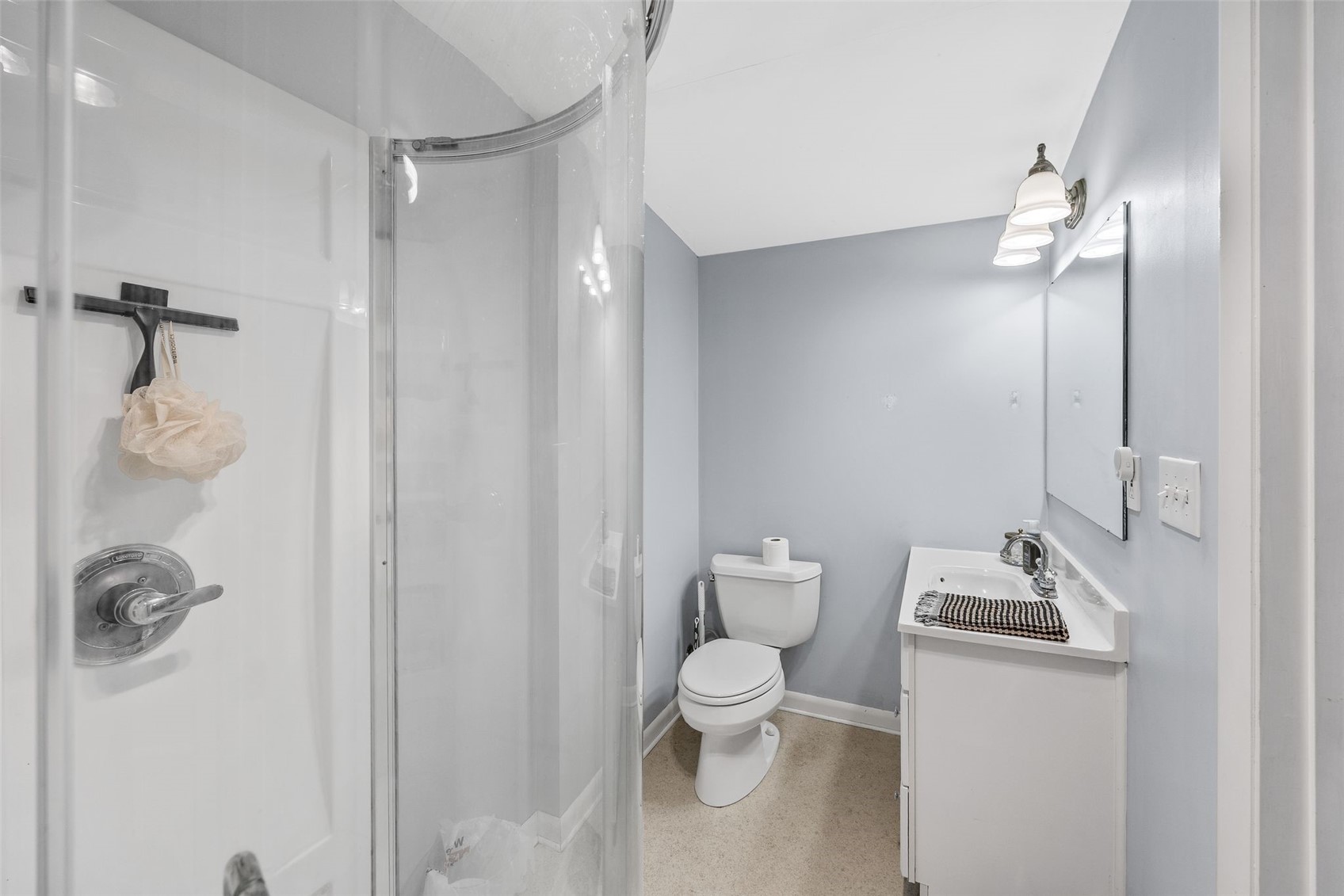 2253 Meadowbrook Drive SE Cedar Rapids IA 52403