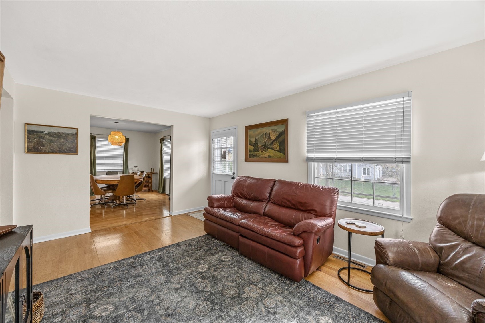 2253 Meadowbrook Drive SE Cedar Rapids IA 52403
