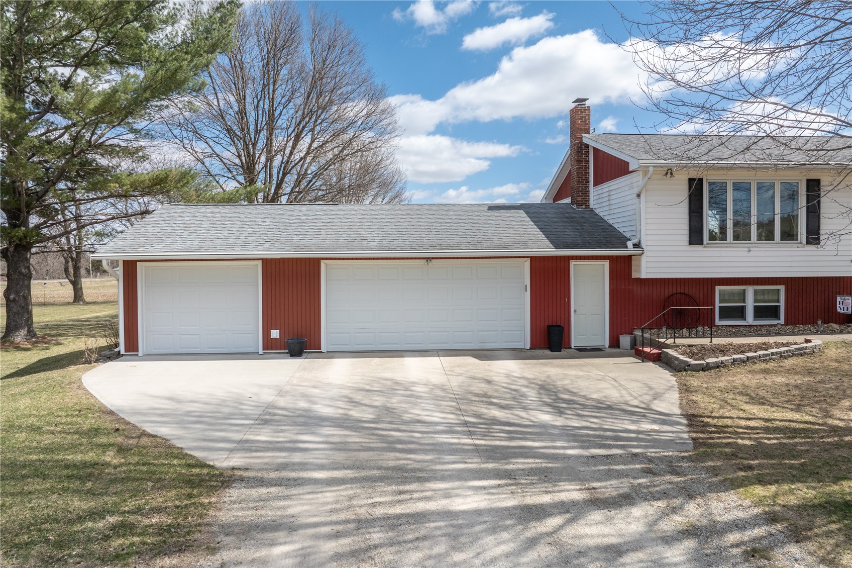 2276 57th Street Trail Vinton IA 52349