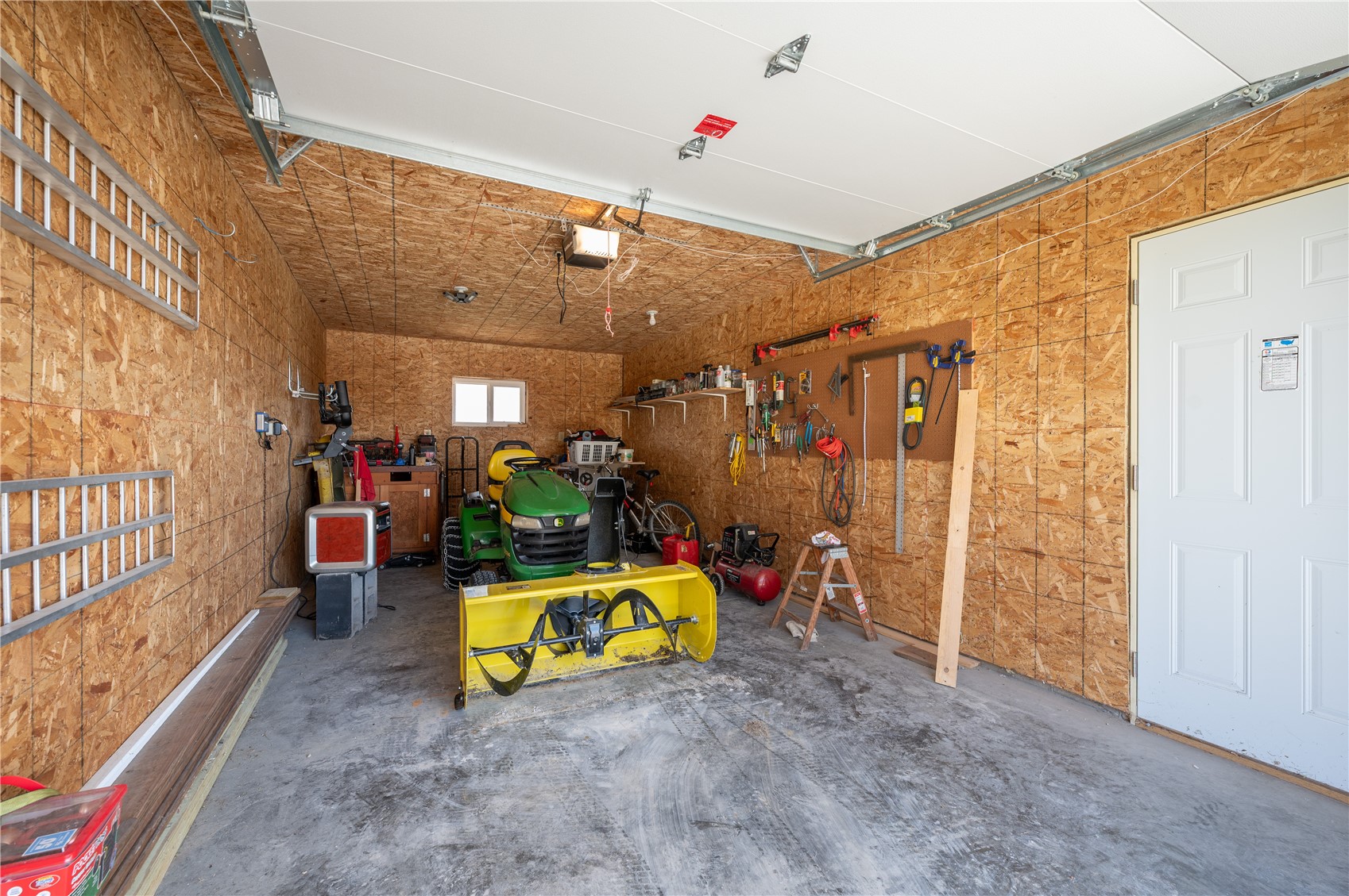 2276 57th Street Trail Vinton IA 52349