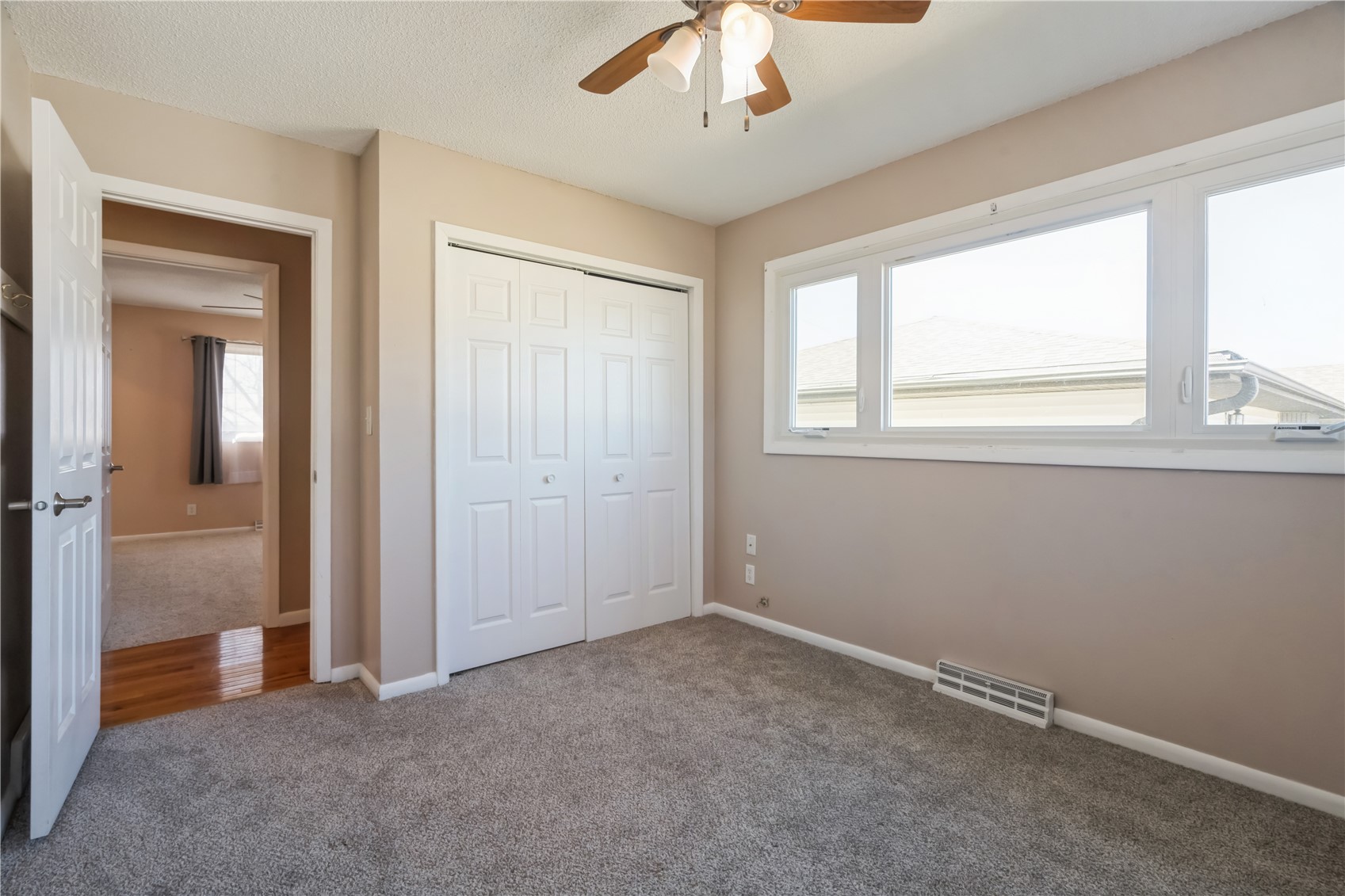 158 32nd Street NW Cedar Rapids IA 52405