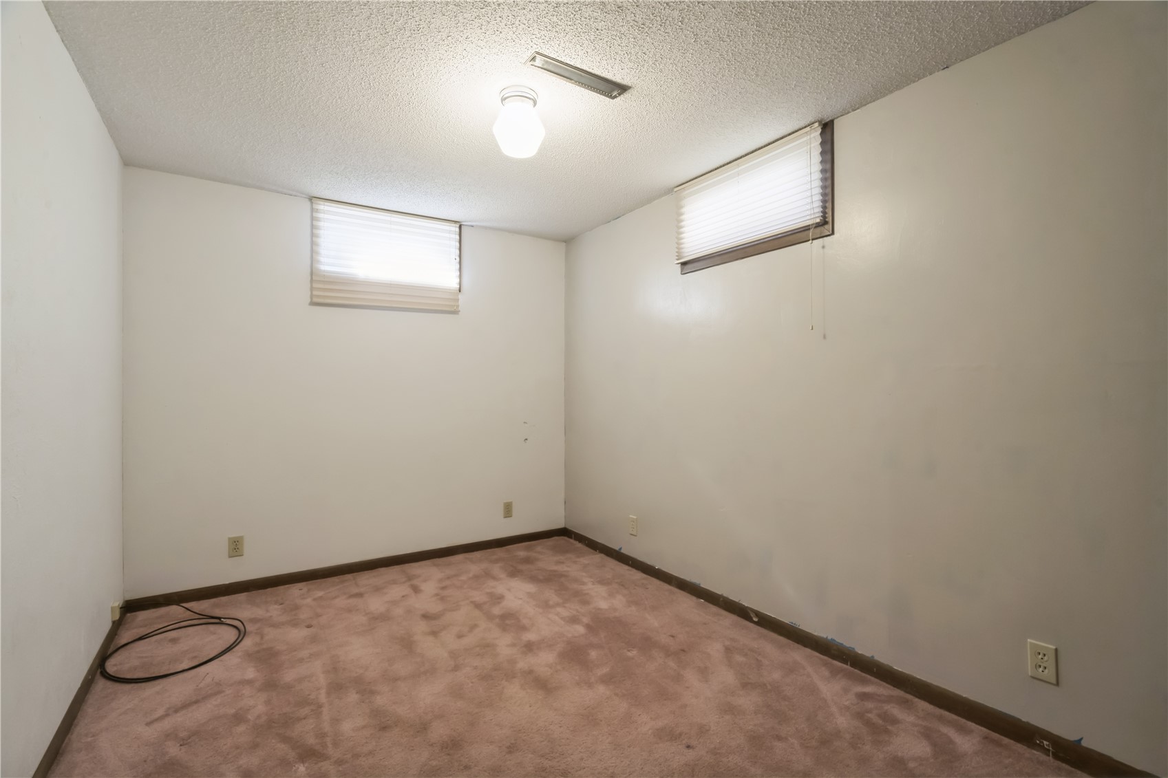 158 32nd Street NW Cedar Rapids IA 52405