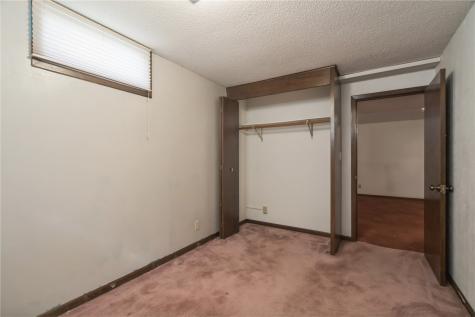 158 32nd Street NW Cedar Rapids IA 52405