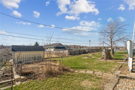 158 32nd Street NW Cedar Rapids IA 52405