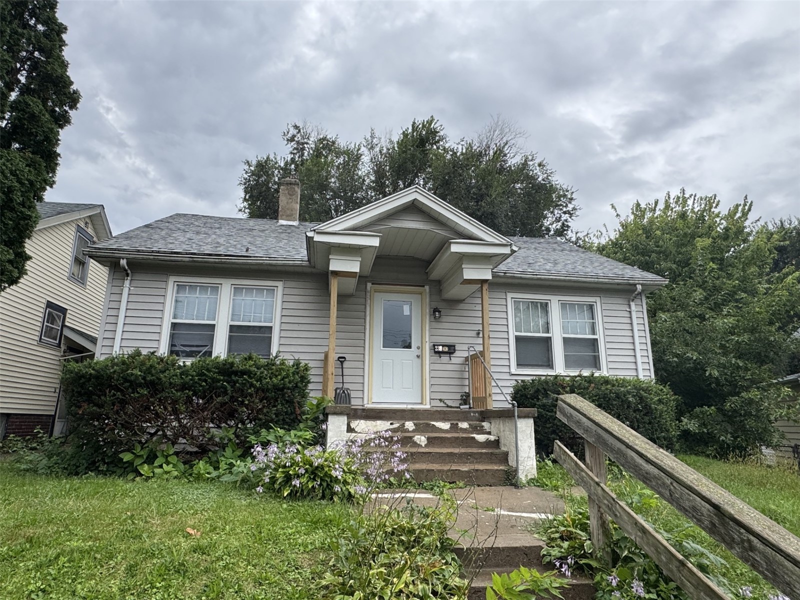 238 11th Street NW Cedar Rapids IA 52405