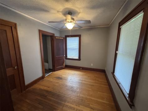 238 11th Street NW Cedar Rapids IA 52405