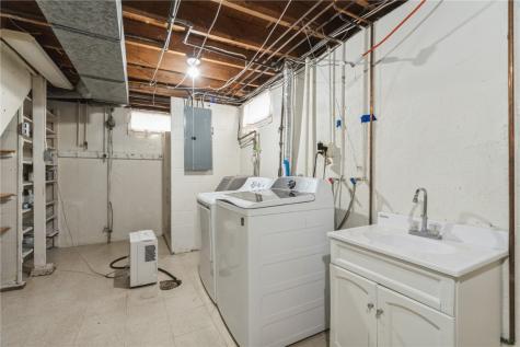 1875 Douglas Court Marion IA 52302