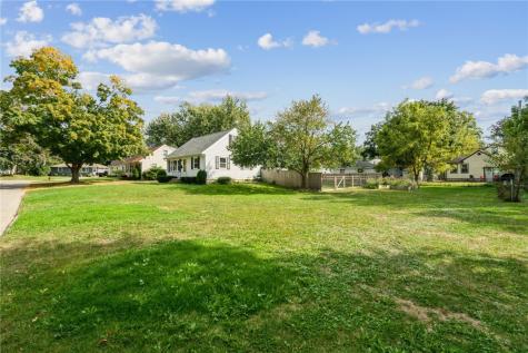 1875 Douglas Court Marion IA 52302