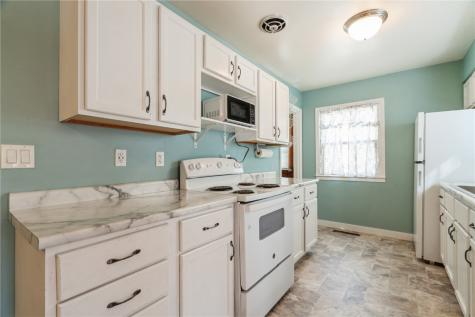 1875 Douglas Court Marion IA 52302