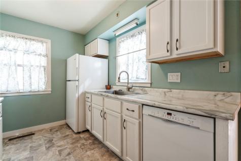 1875 Douglas Court Marion IA 52302
