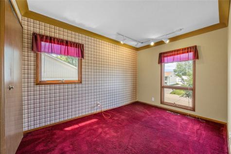 3401 Ardsley Lane SW Cedar Rapids IA 52404