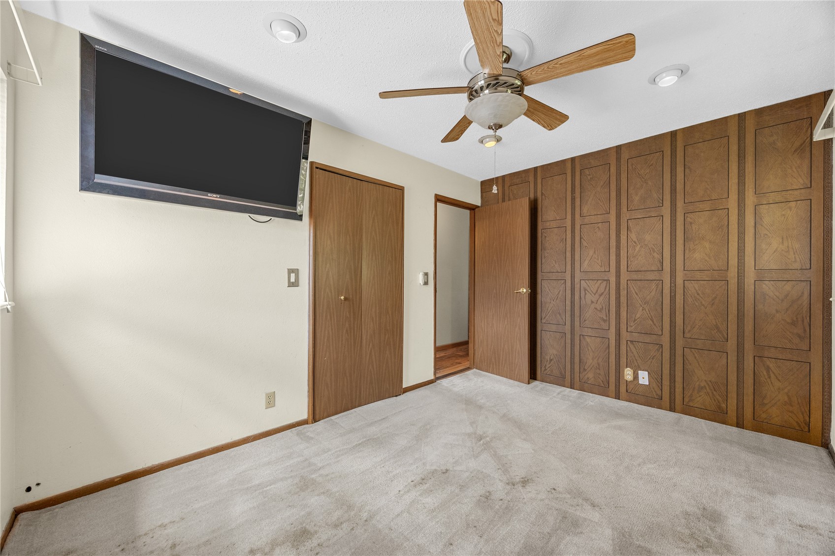 3401 Ardsley Lane SW Cedar Rapids IA 52404