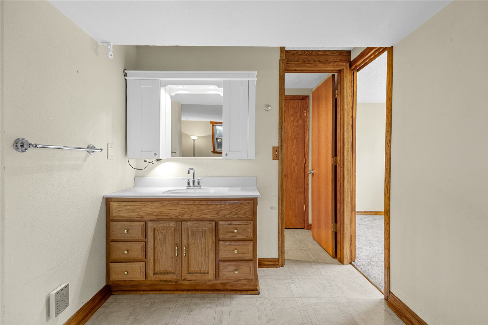 3401 Ardsley Lane SW Cedar Rapids IA 52404