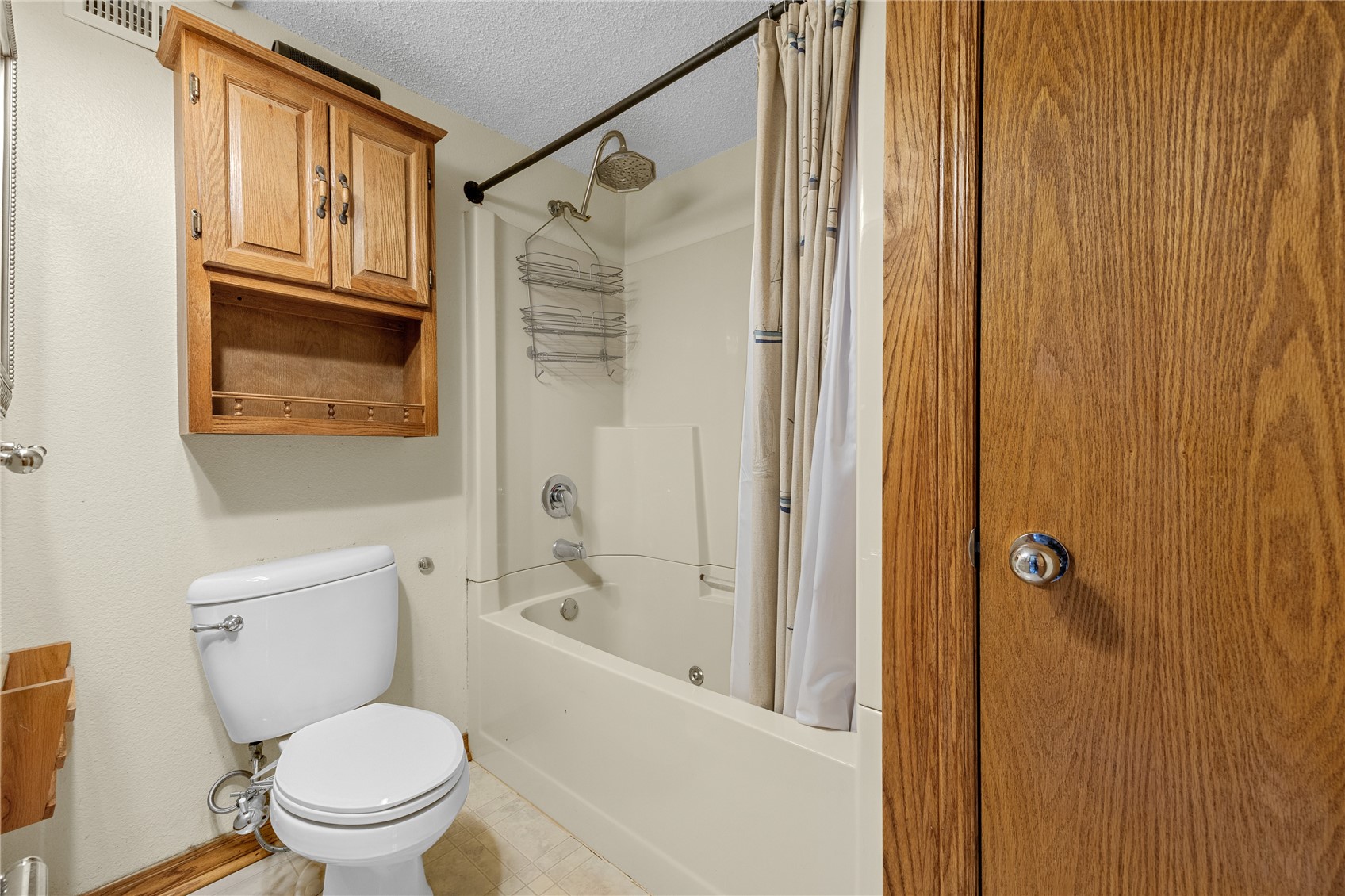 3401 Ardsley Lane SW Cedar Rapids IA 52404