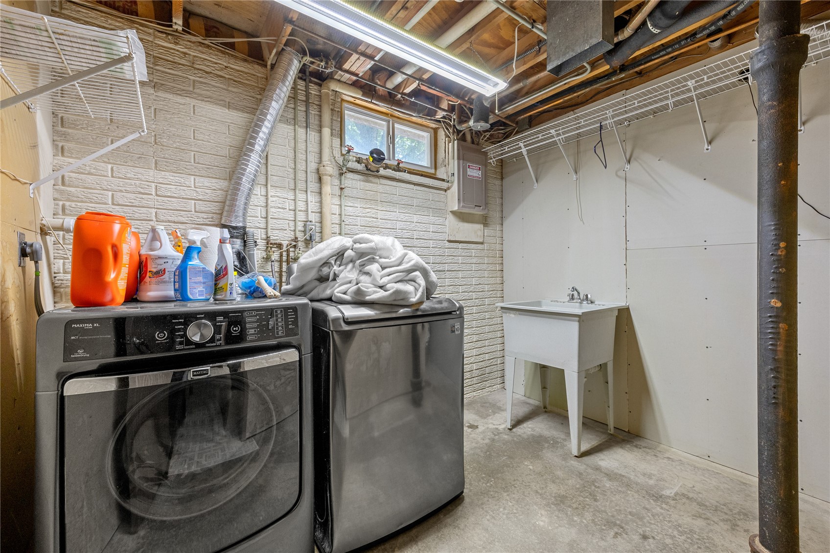 3401 Ardsley Lane SW Cedar Rapids IA 52404