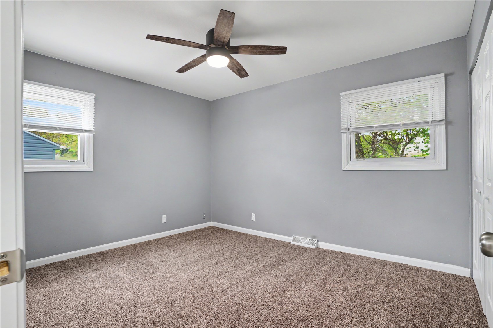 5700 Colorado Drive SW Cedar Rapids IA 52404