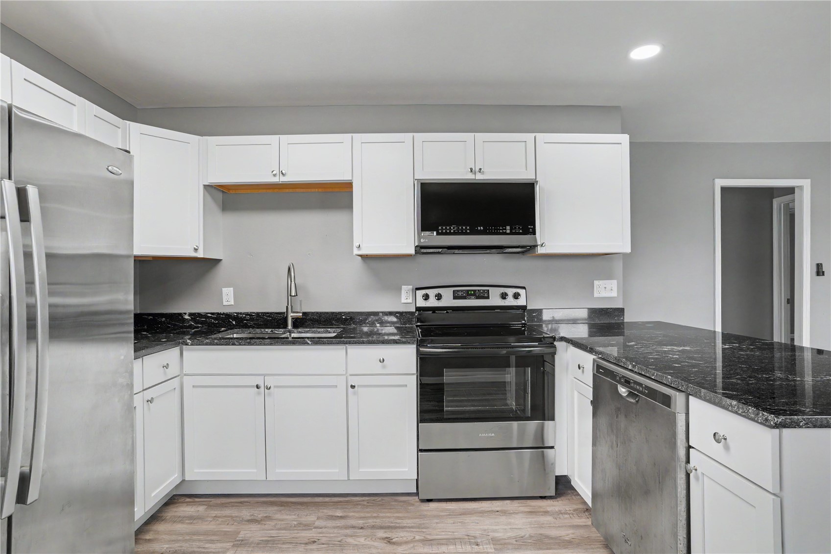 5700 Colorado Drive SW Cedar Rapids IA 52404