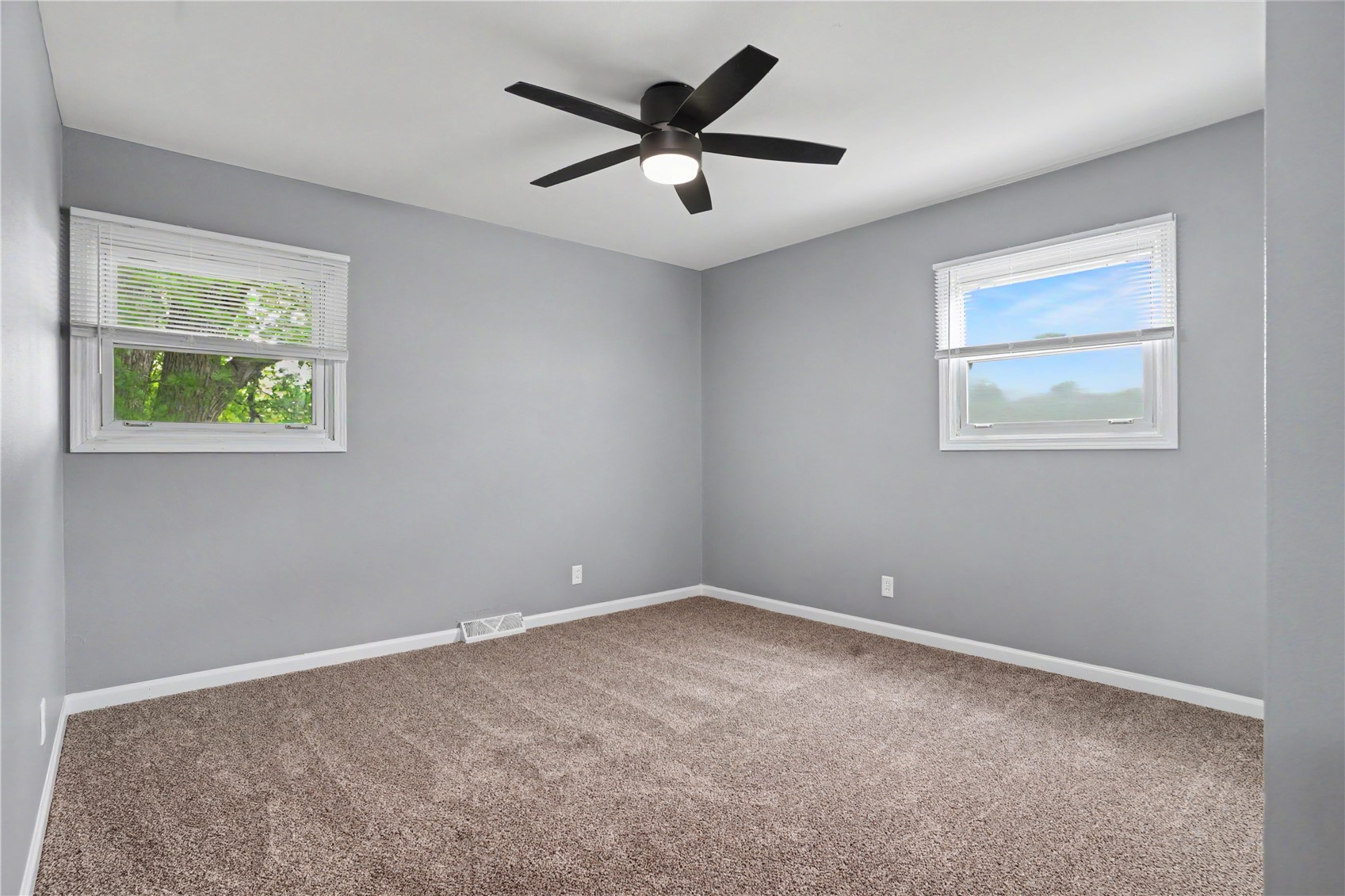 5700 Colorado Drive SW Cedar Rapids IA 52404