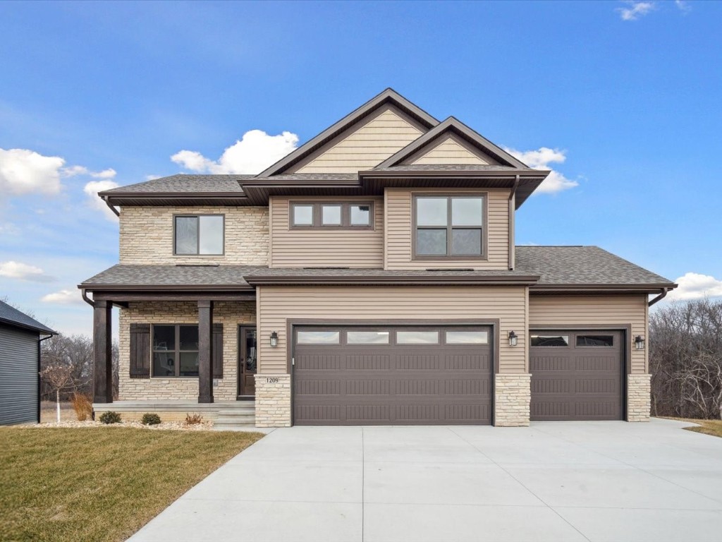 1209 Kona Circle Coralville IA 52241