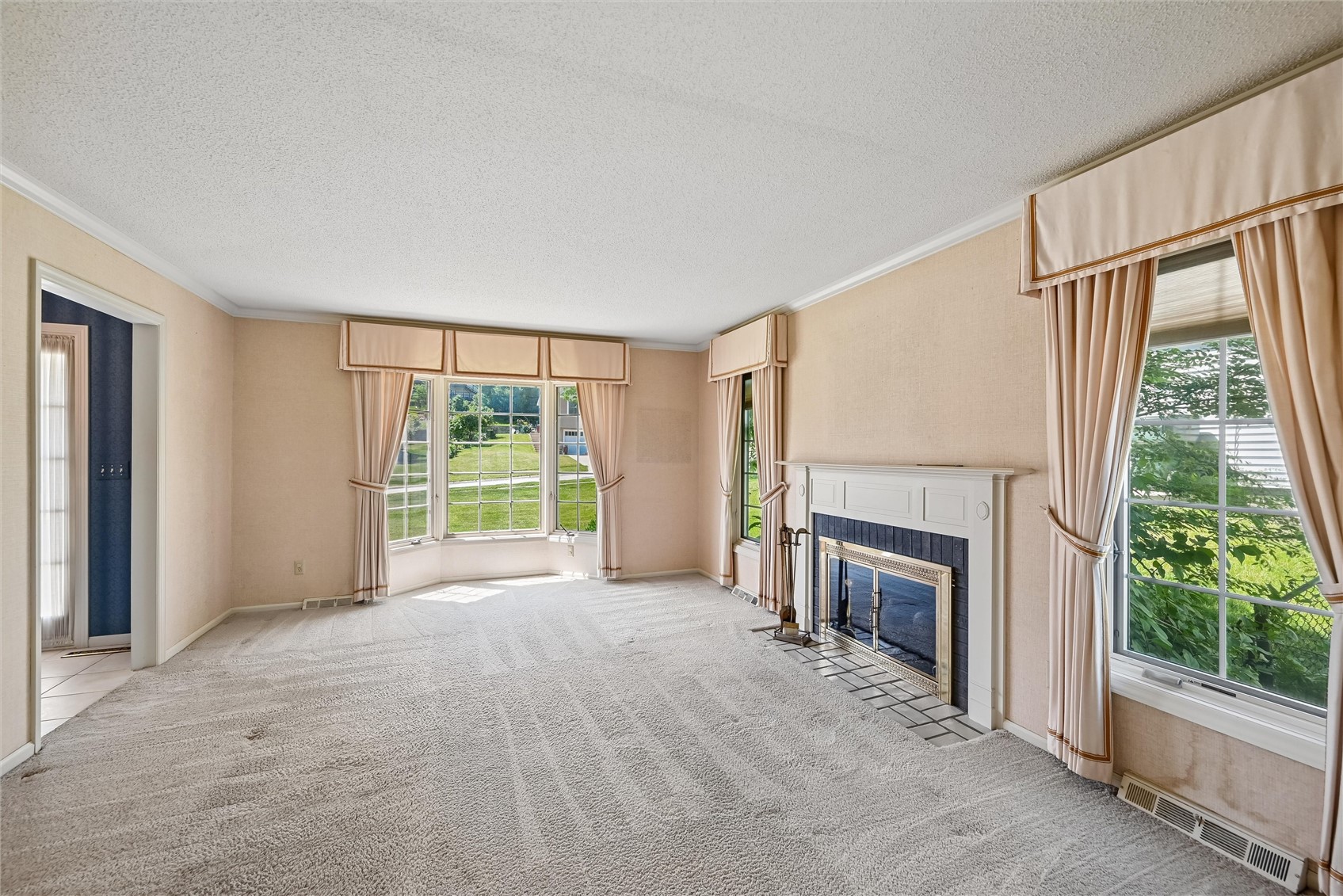 5022 Broadlawn Drive SE Cedar Rapids IA 52403