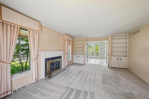 5022 Broadlawn Drive SE Cedar Rapids IA 52403