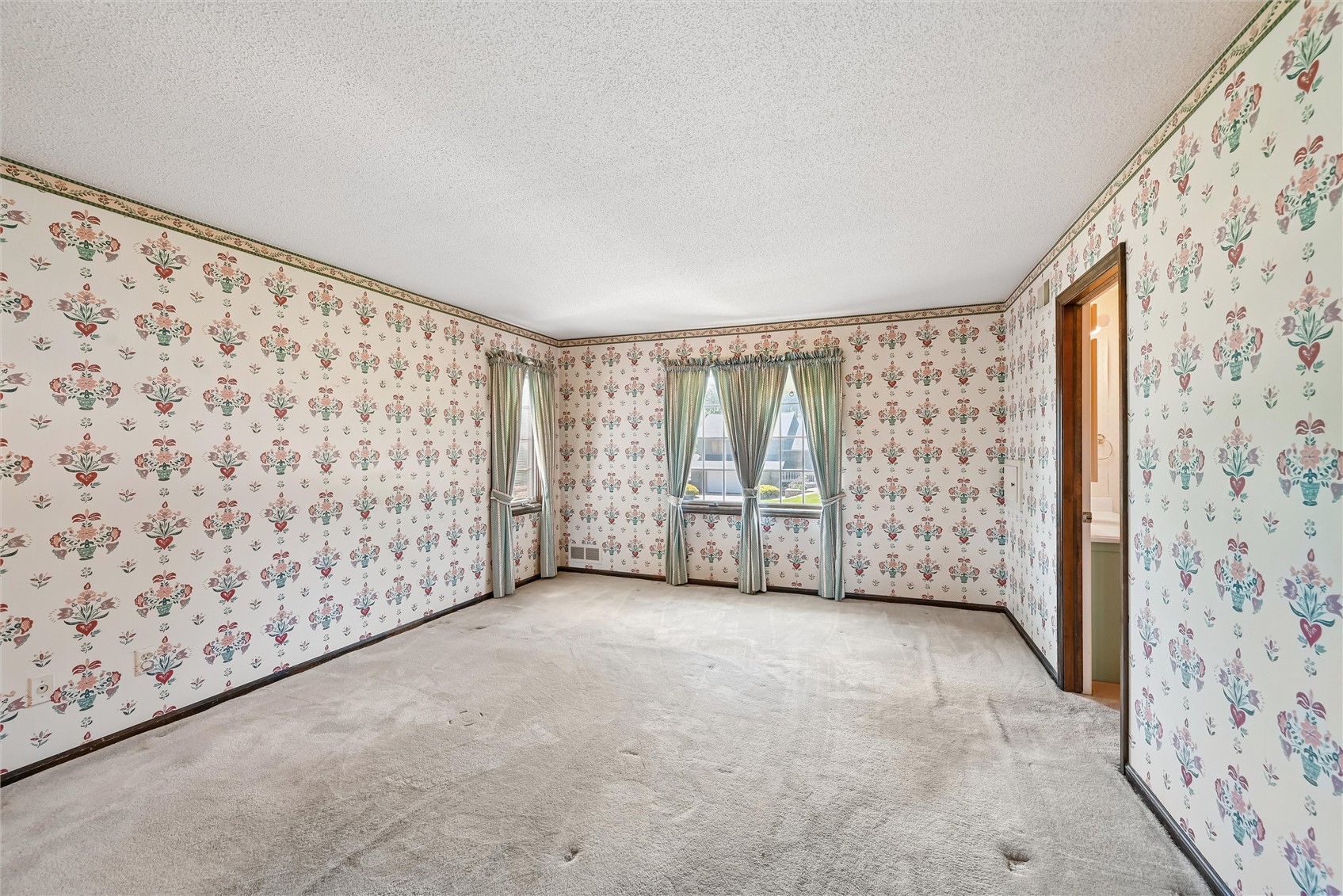 5022 Broadlawn Drive SE Cedar Rapids IA 52403