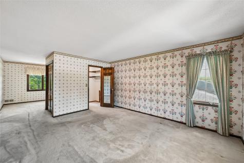 5022 Broadlawn Drive SE Cedar Rapids IA 52403