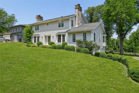 5022 Broadlawn Drive SE Cedar Rapids IA 52403