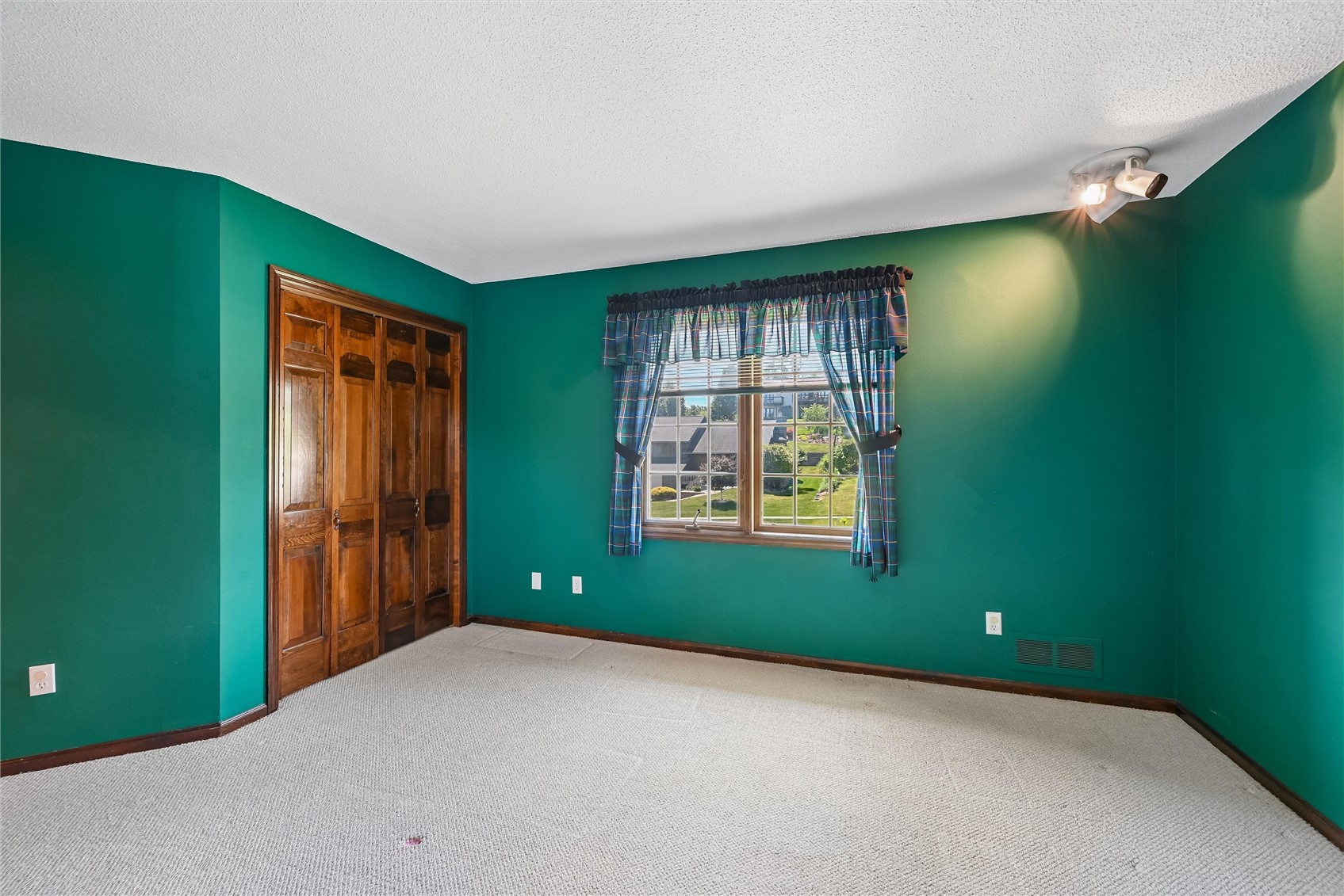 5022 Broadlawn Drive SE Cedar Rapids IA 52403