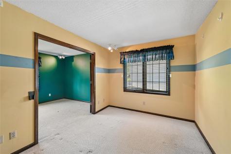 5022 Broadlawn Drive SE Cedar Rapids IA 52403