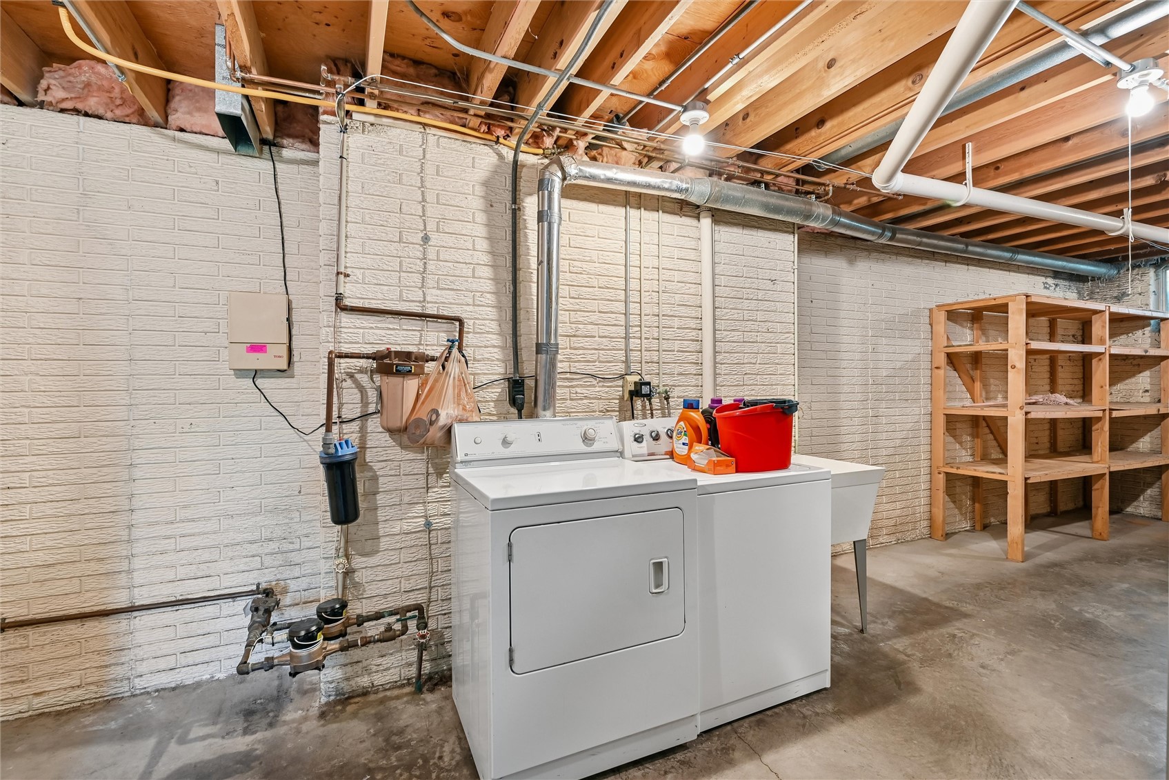 5022 Broadlawn Drive SE Cedar Rapids IA 52403