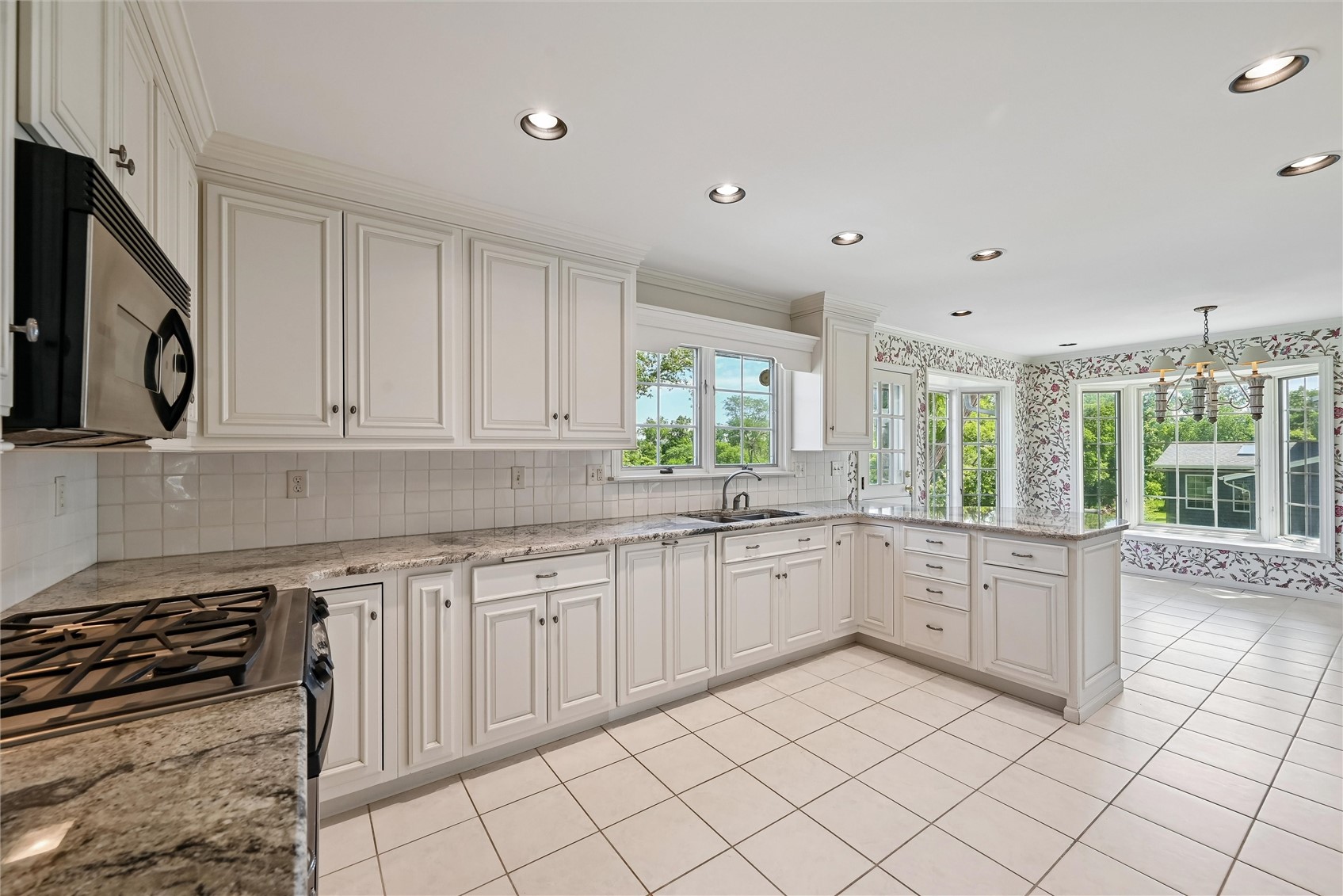 5022 Broadlawn Drive SE Cedar Rapids IA 52403