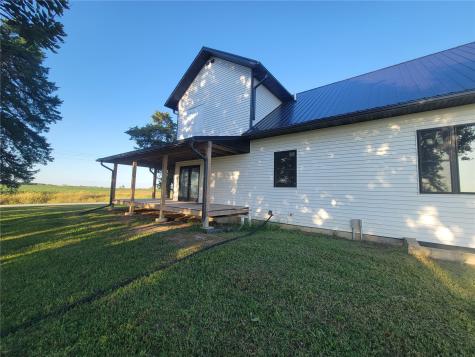 3271 190th Street Ainsworth IA 52201