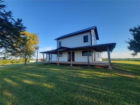 3271 190th Street Ainsworth IA 52201