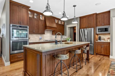 3216 Rimrock NE Cedar Rapids IA 52402