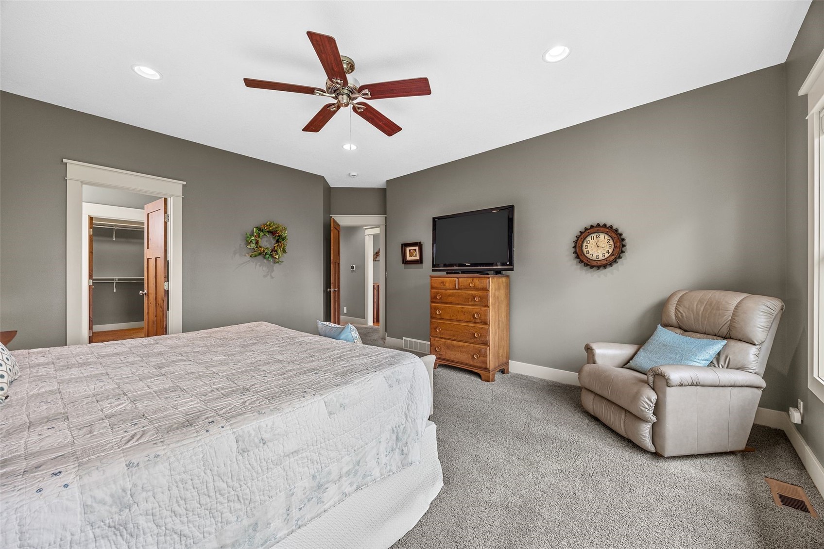 3216 Rimrock NE Cedar Rapids IA 52402