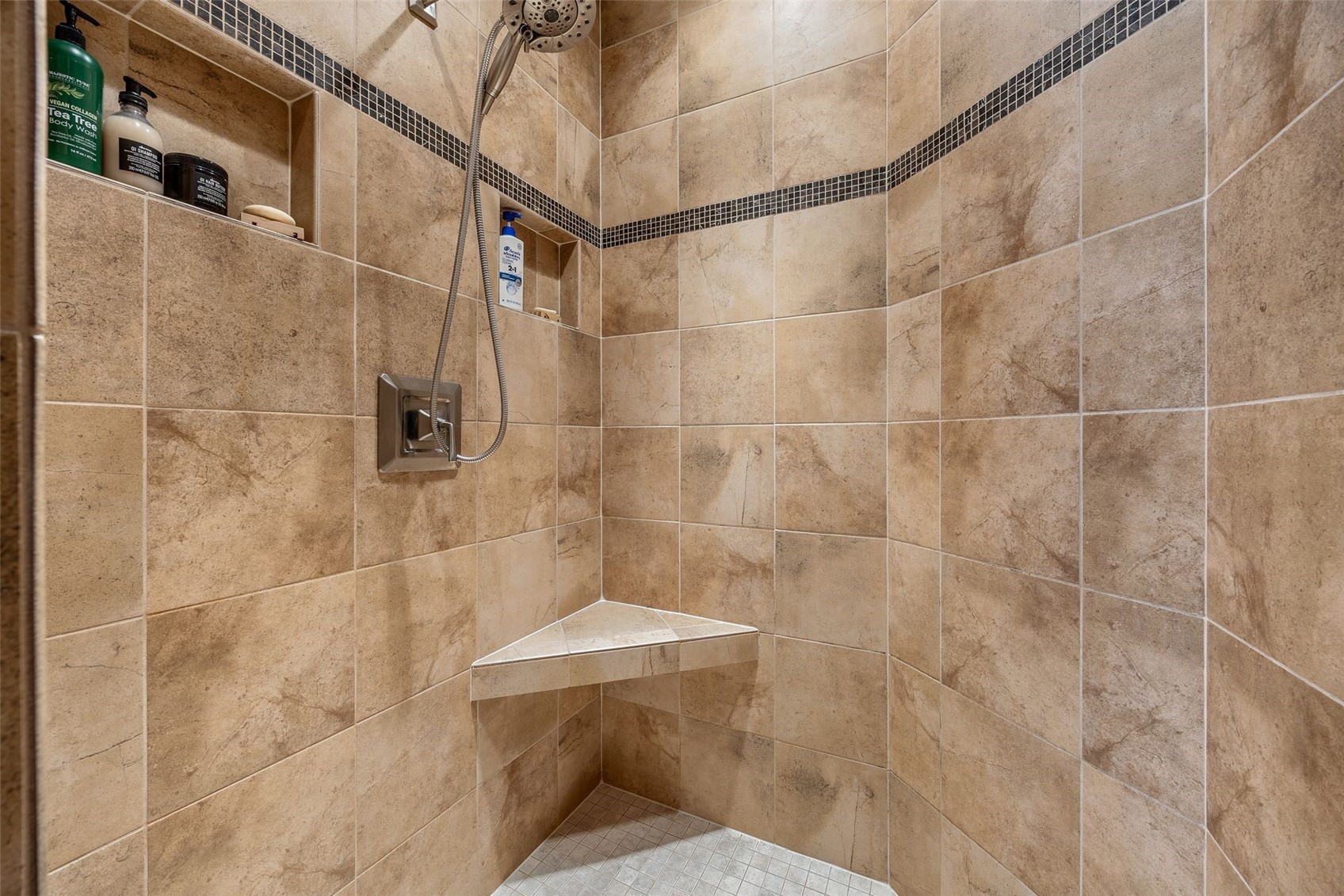 3216 Rimrock NE Cedar Rapids IA 52402