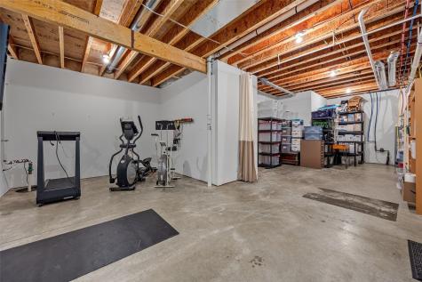 3216 Rimrock NE Cedar Rapids IA 52402