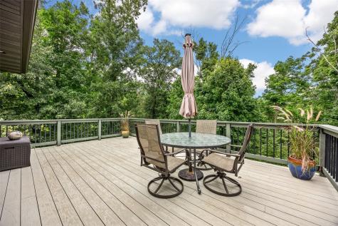 3216 Rimrock NE Cedar Rapids IA 52402