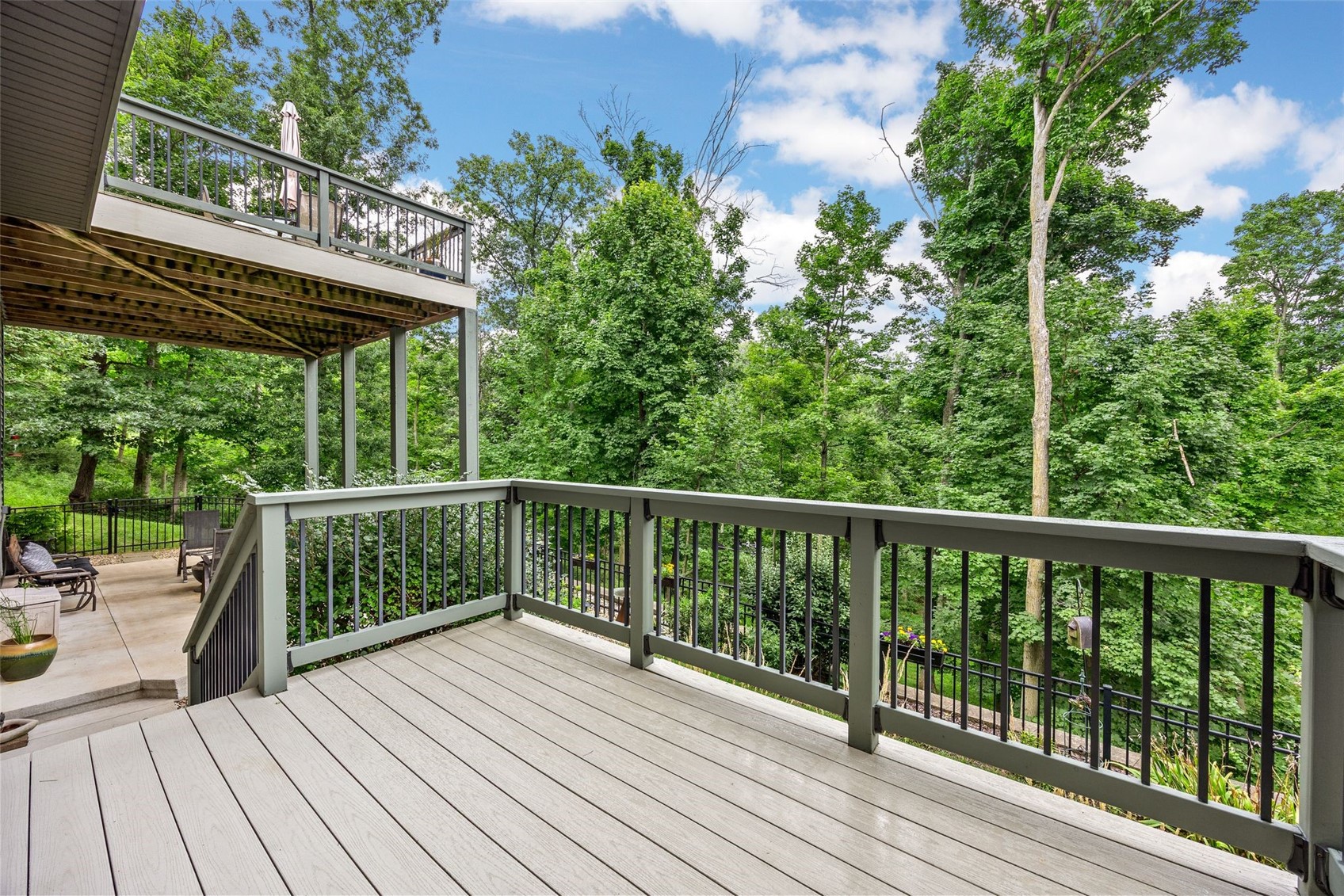 3216 Rimrock NE Cedar Rapids IA 52402