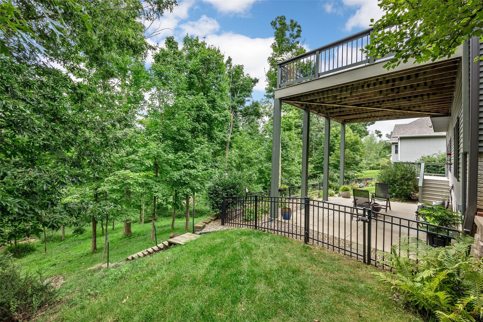 3216 Rimrock NE Cedar Rapids IA 52402