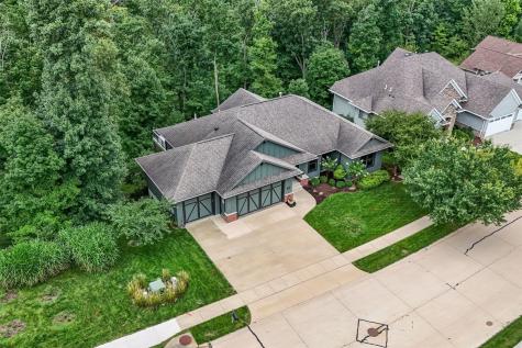 3216 Rimrock NE Cedar Rapids IA 52402