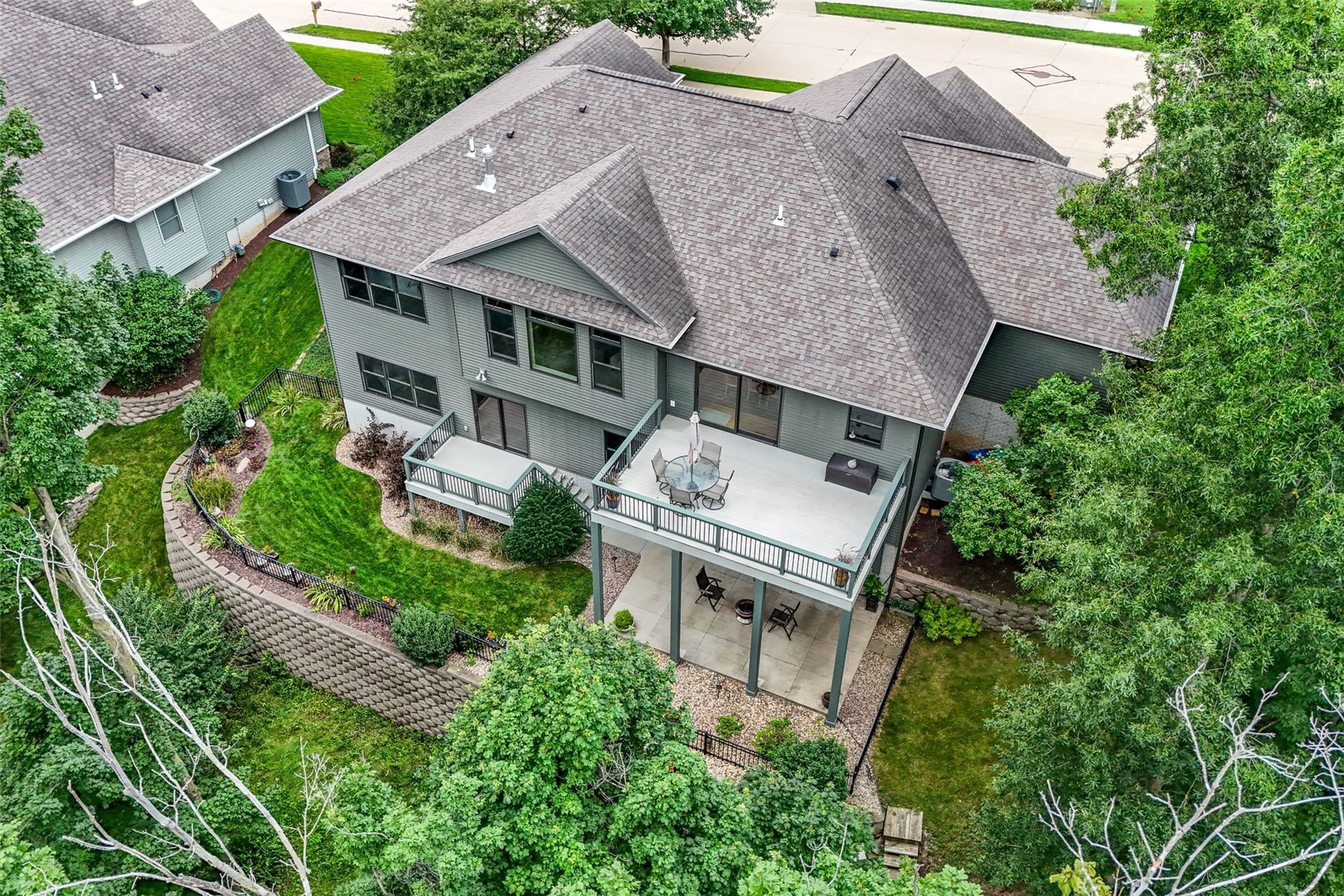 3216 Rimrock NE Cedar Rapids IA 52402
