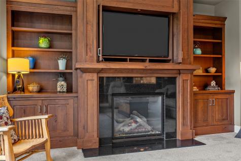 3216 Rimrock NE Cedar Rapids IA 52402