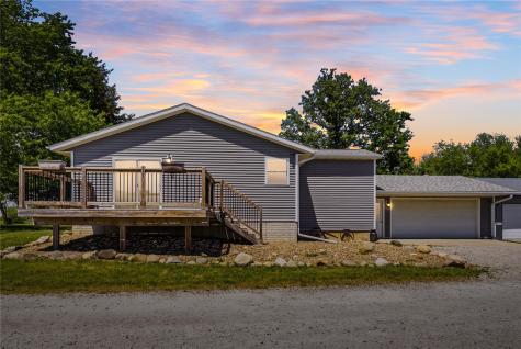 7850 20TH Avenue Blairstown IA 52209