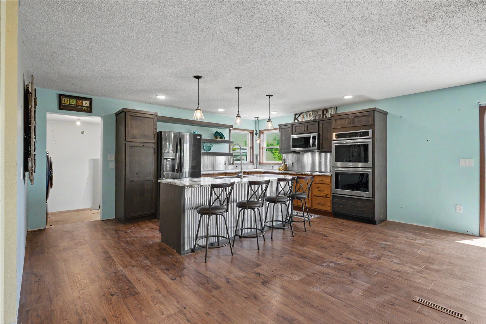 7850 20th Avenue Blairstown IA 52209