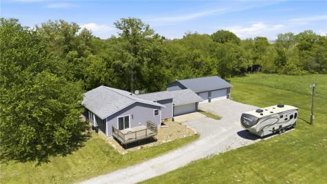 7850 20th Avenue Blairstown IA 52209